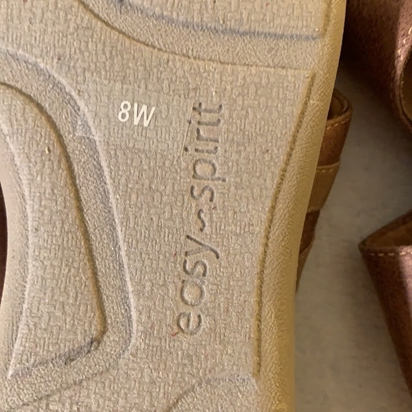 Easy Spirit Sandals Size 8W - Picture 7 of 7